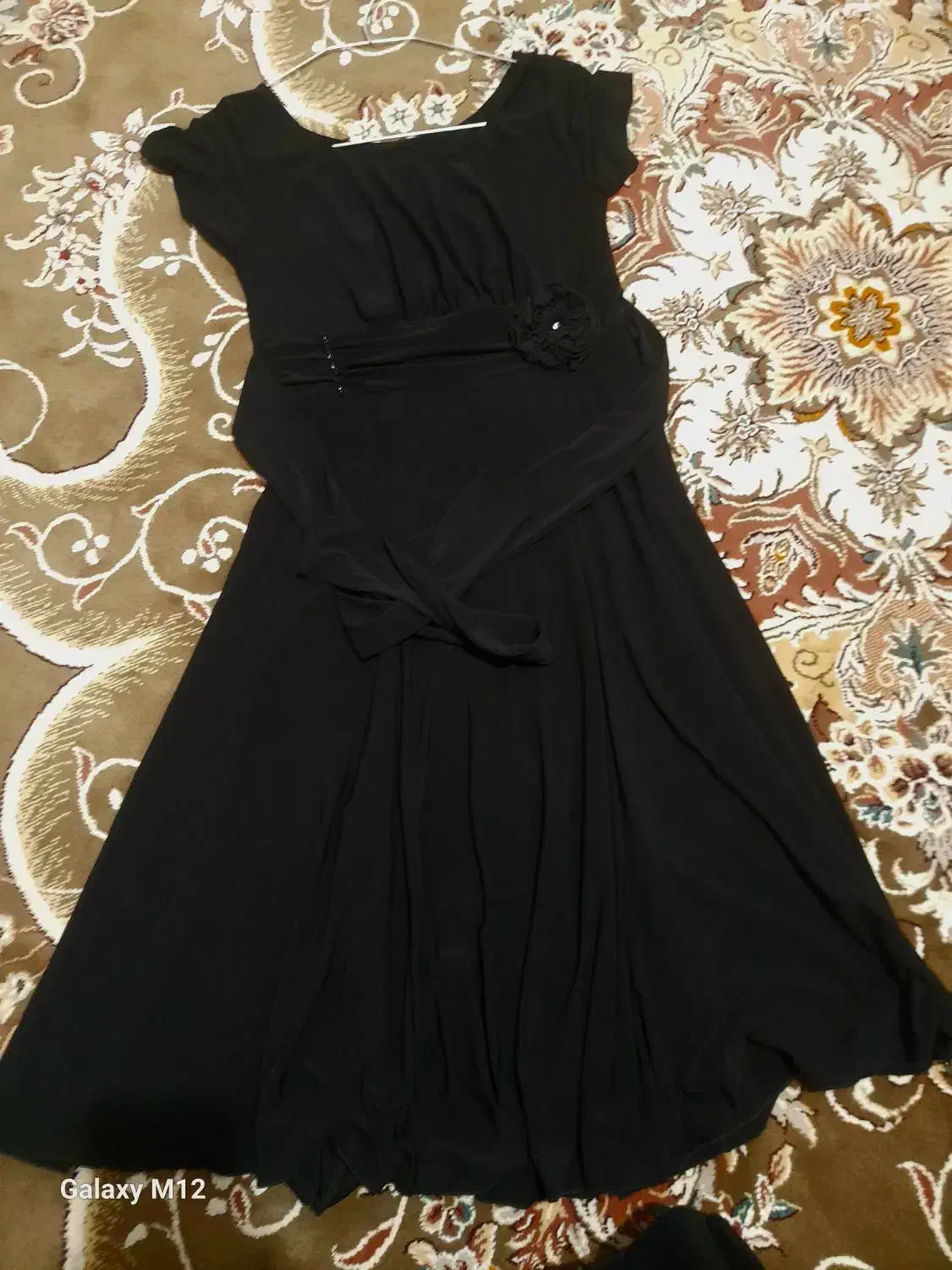 بچگانه و زنانه مجلسی|لباس|نیشابور, گنبد سبز|دیوار