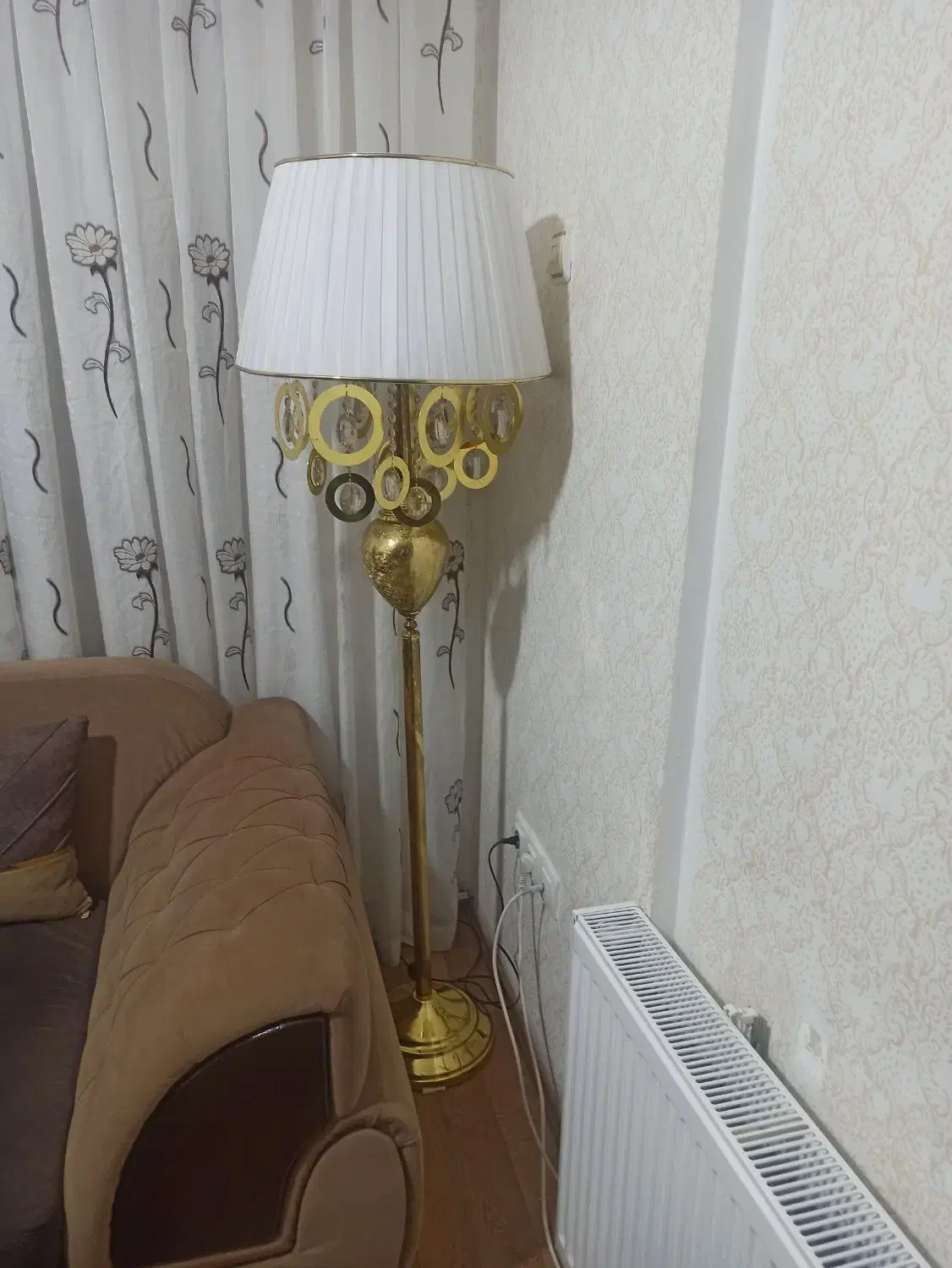 فروش ویژه آباژور کنارسالنی|چراغ خواب و آباژور|پرند, فاز ۵|دیوار