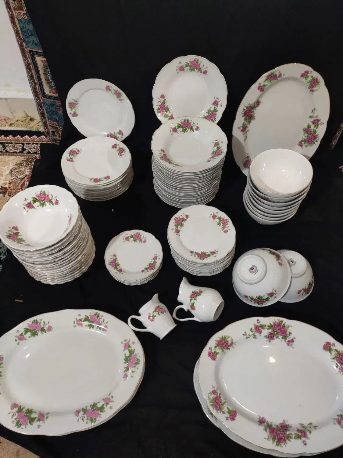 سرویس گل سرخی|ظروف سرو و پذیرایی|ساوه, |دیوار