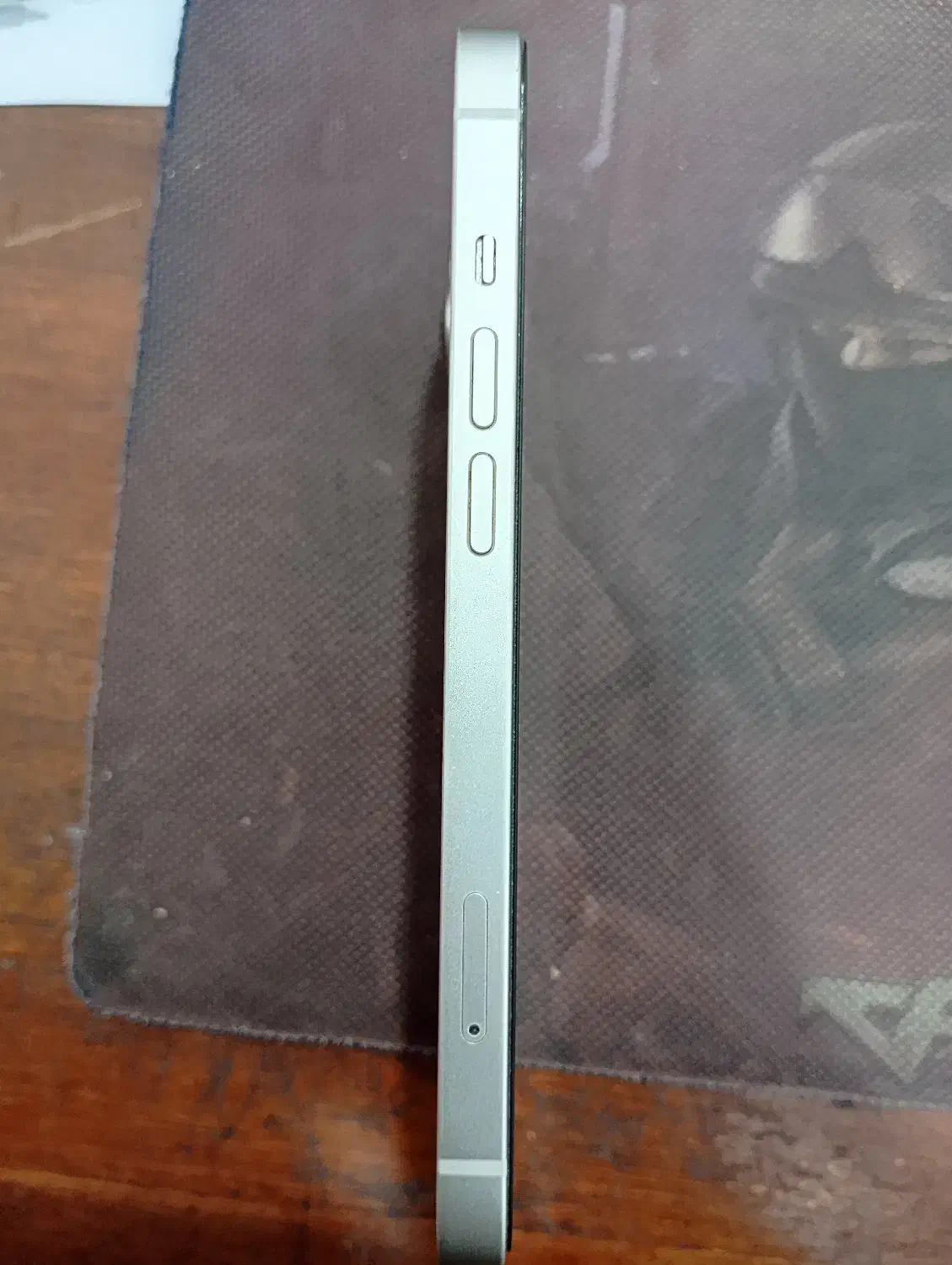 گوشی آیفون 13 نرمال ch بدون خط و خش و ضربه|موبایل|هشتگرد, شهرک ولیعصر (مصلی)|دیوار