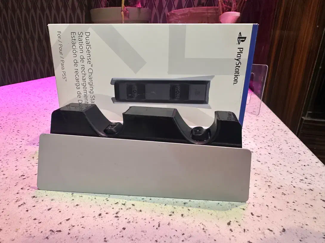 پایه شارژر دسته ps5|کنسول، بازی ویدئویی و آنلاین|اهواز, زیتون کارگری|دیوار