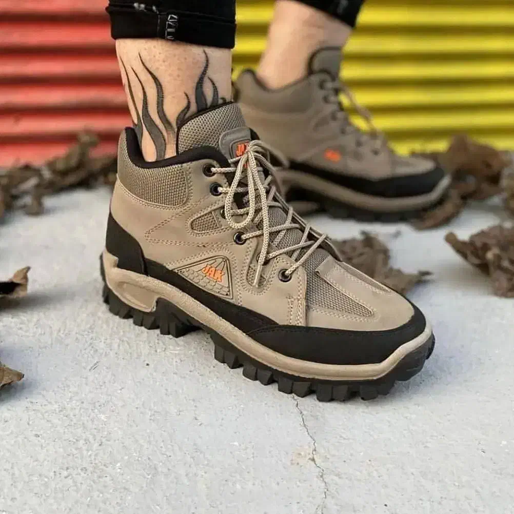 نیم بوت کوهنوردی|کیف، کفش، کمربند|نیشابور, رحمت آباد|دیوار