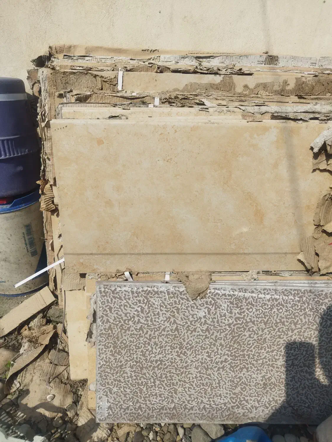 سنگ نمای ساختمان ۴۰ متر ..قرنیز سرخود|مصالح و تجهیزات ساختمان|پره‌سر, |دیوار