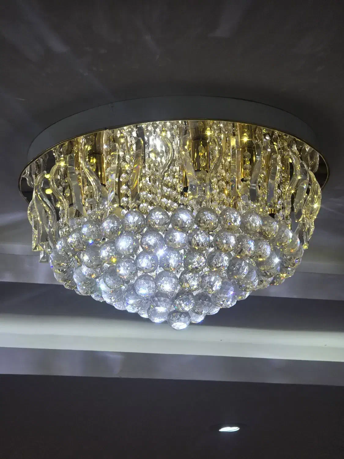 لوستر سقفی ۶۰سانتی خوشگل و آنتیک|لوستر و چراغ آویز|ارومیه, |دیوار