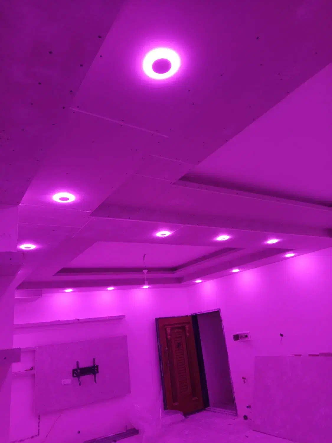 برقکار ساختمان و برق کار صنعتی|خدمات پیشه و مهارت|کرمان, |دیوار