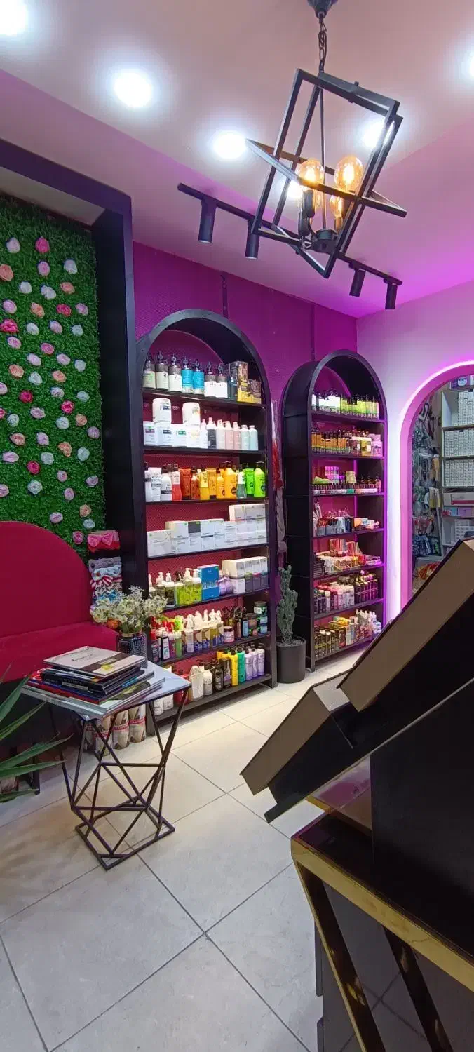 تجهیزات کامل و لوکس فروشگاهی+قفسه فلزی+گرین وال|فروشگاه و مغازه|آمل, |دیوار