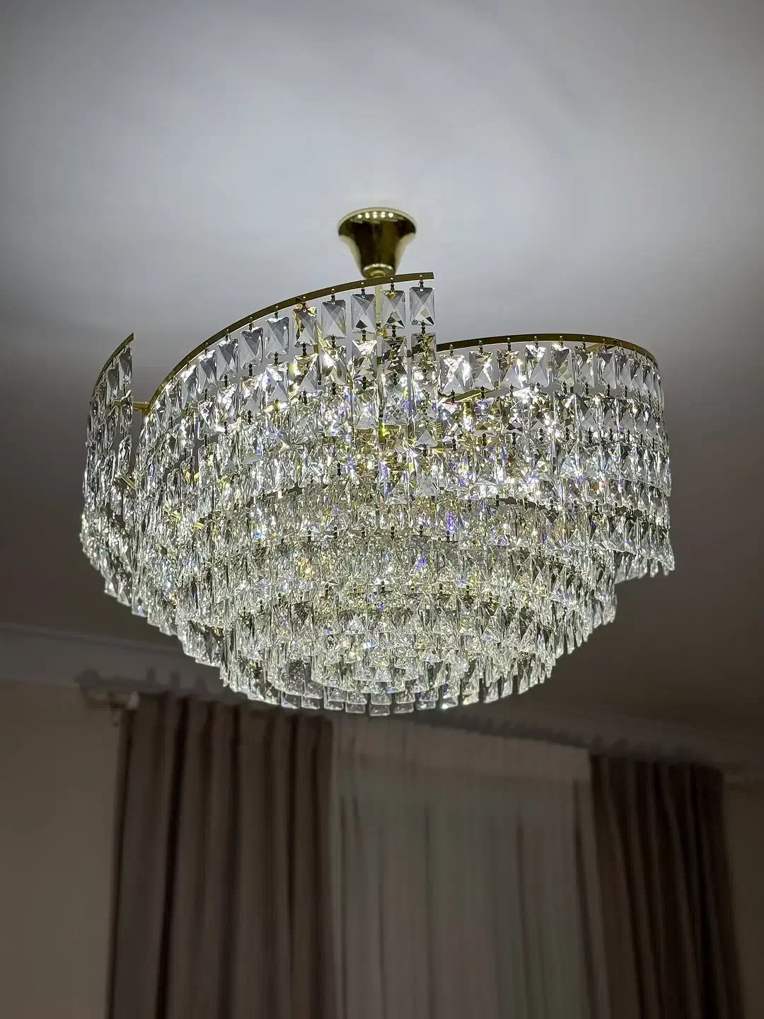 لوستر کلاسیک رز . 5 سال گارانتی اسکای لایت|لوستر و چراغ آویز|تهران, فردوسی|دیوار