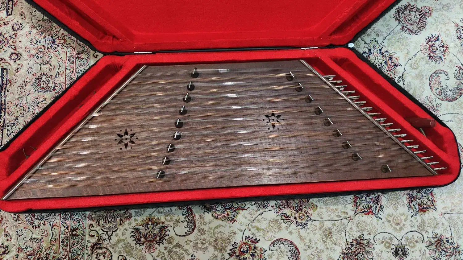 سنتور|سازهای سنتی|همدان, |دیوار