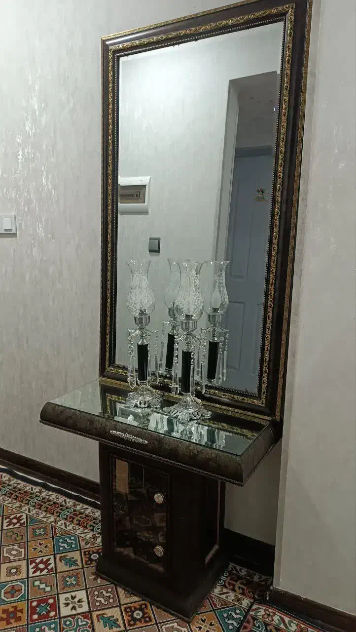 آینه و شمعدان با کنسول|بوفه، ویترین، کنسول|قم, آذر (نکویی)|دیوار