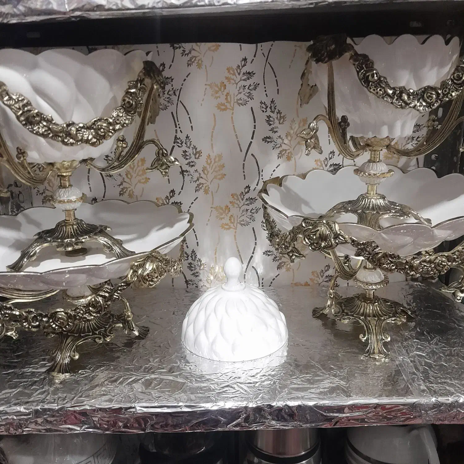 ست چهار تایی پایه برنز اصل نو|ظروف سرو و پذیرایی|مشگین شهر, |دیوار