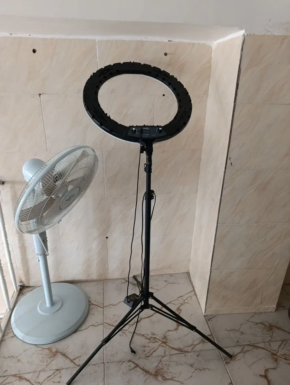 فروش فوری ب علت مهاجرت ایران|آرایشگاه و سالن‌های زیبایی|گنبد کاووس, |دیوار