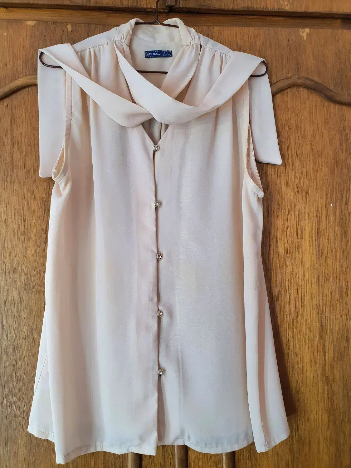 دوعدد شومیز اکبند|لباس|رشت, فلسطین|دیوار