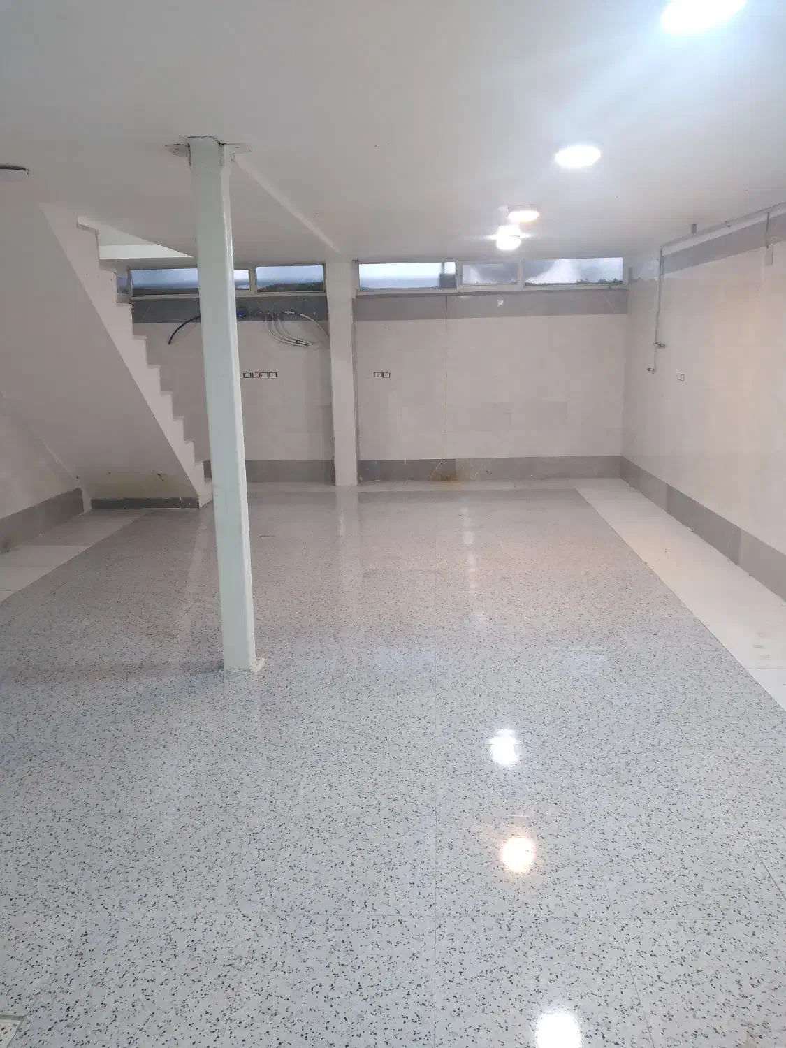 اجاره زیرزمین|اجارهٔ دفتر کار، اتاق اداری، مطب|مرند, |دیوار