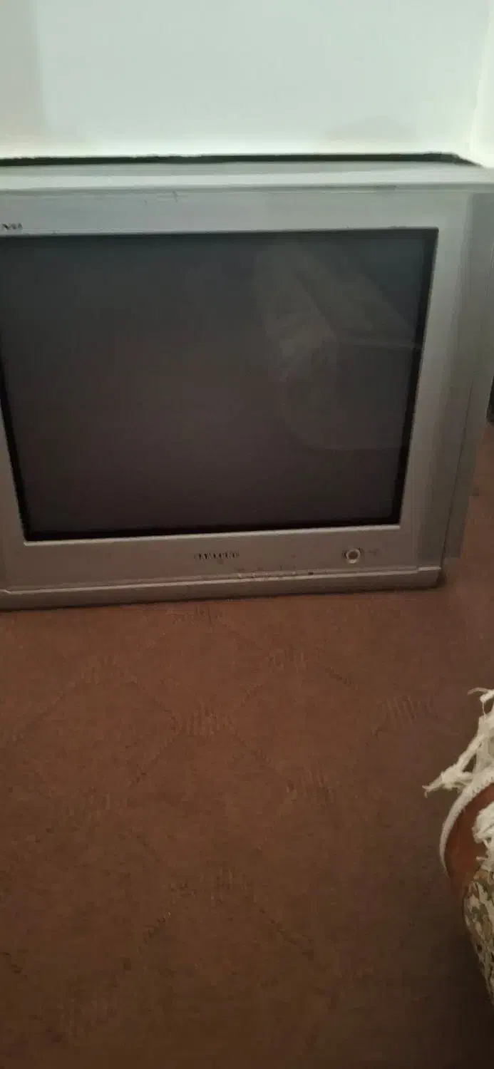 تلویزیون ۲۱ اینچ سامسونگ|تلویزیون و پروژکتور|بوشهر, |دیوار