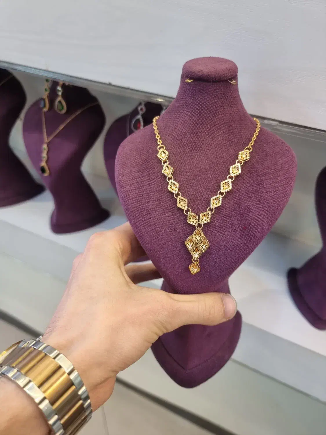 زنجیر و سرویس طرح طلا حراجی|بدلیجات|مشهد, سرافرازان|دیوار