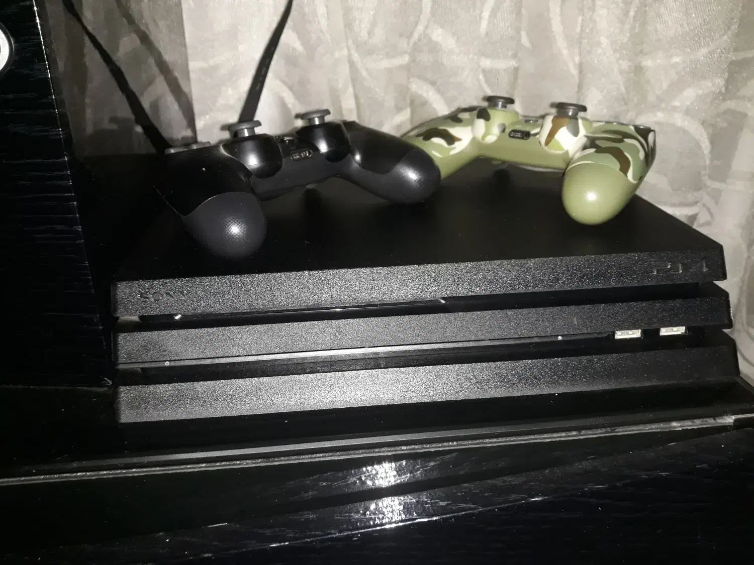 ps4 pro 1 tra|کنسول، بازی ویدئویی و آنلاین|بندر انزلی, نوغان|دیوار