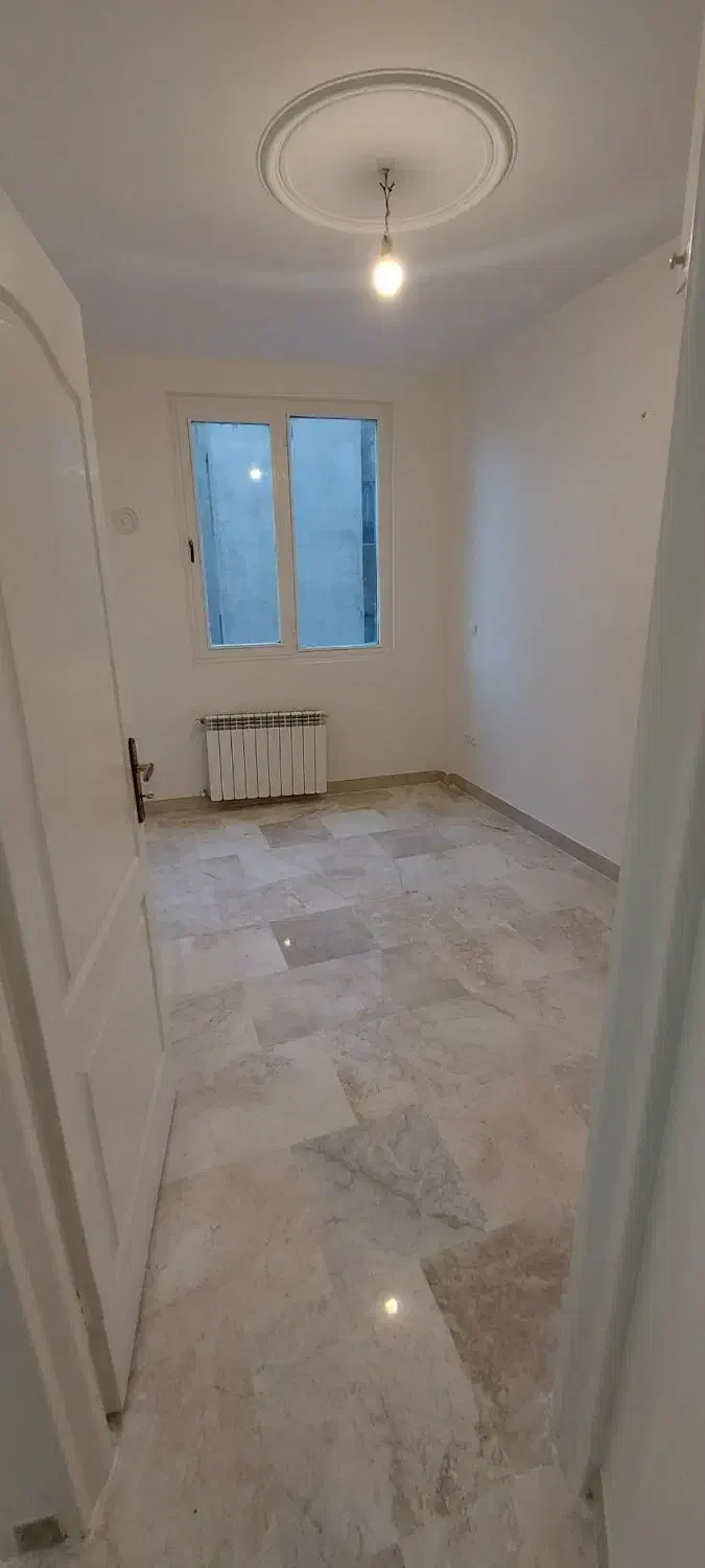 ۹۵متری گلبرگ چهار طبقه تک واحدی