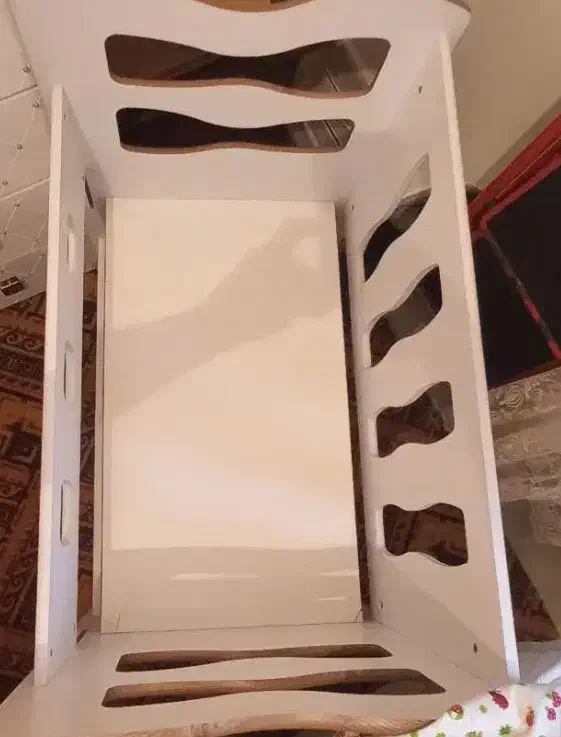 تخت خواب گهواره ای نوزاد (تخت بغل تخت مادر)|تخت و صندلی بچه|رشت, باهنر|دیوار