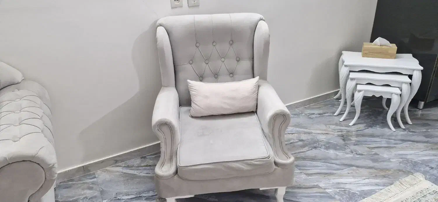 مبل راحتی|مبلمان خانگی و میز عسلی|اصفهان, جلالیه|دیوار