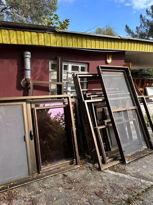 پنجره آلومینیومی و درب ضد سرقت|مصالح و تجهیزات ساختمان|چالوس, |دیوار