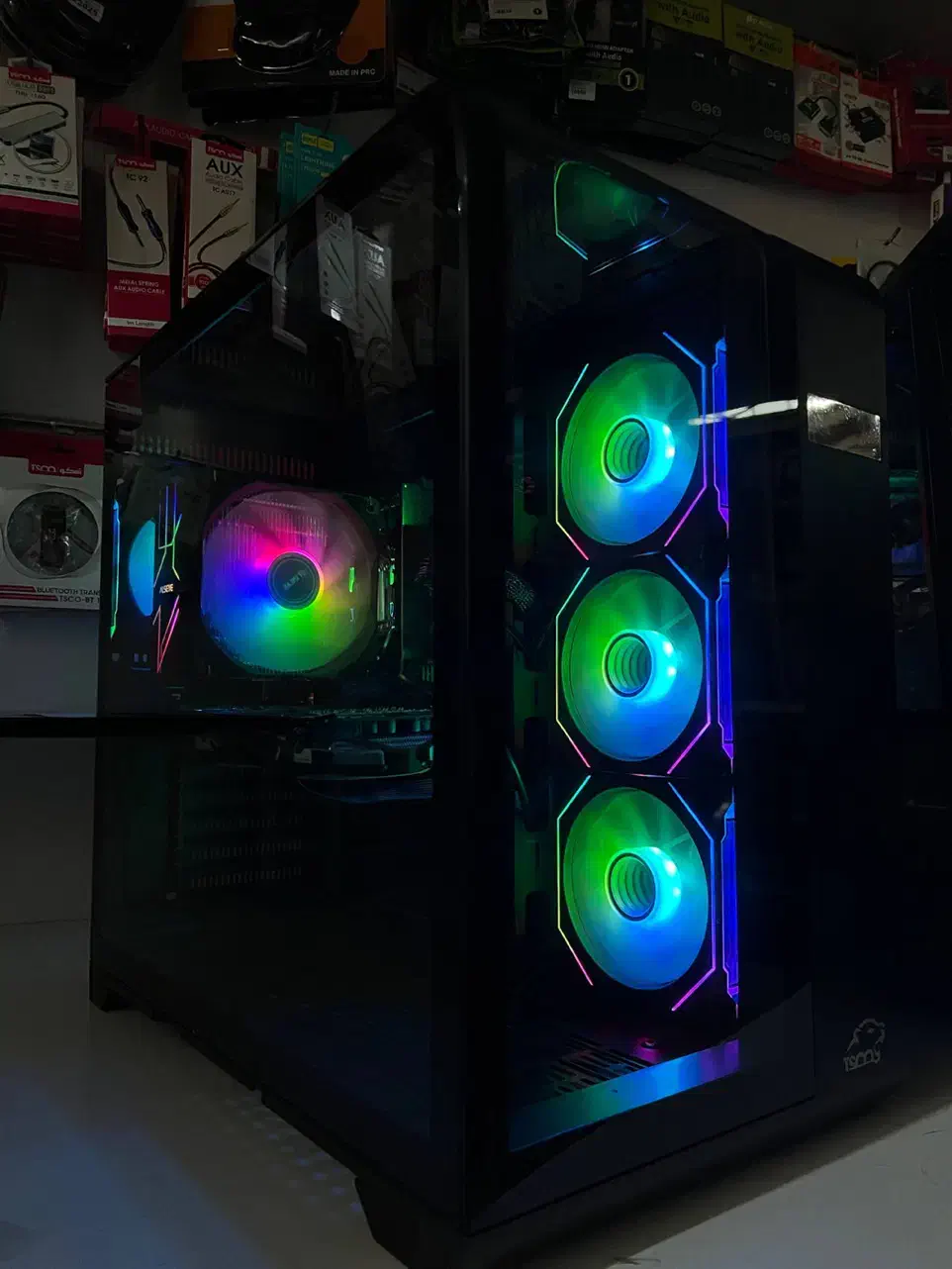 کیس گیمینگ Odin|رایانه رومیزی|تربتحیدریه, کاشانی|دیوار