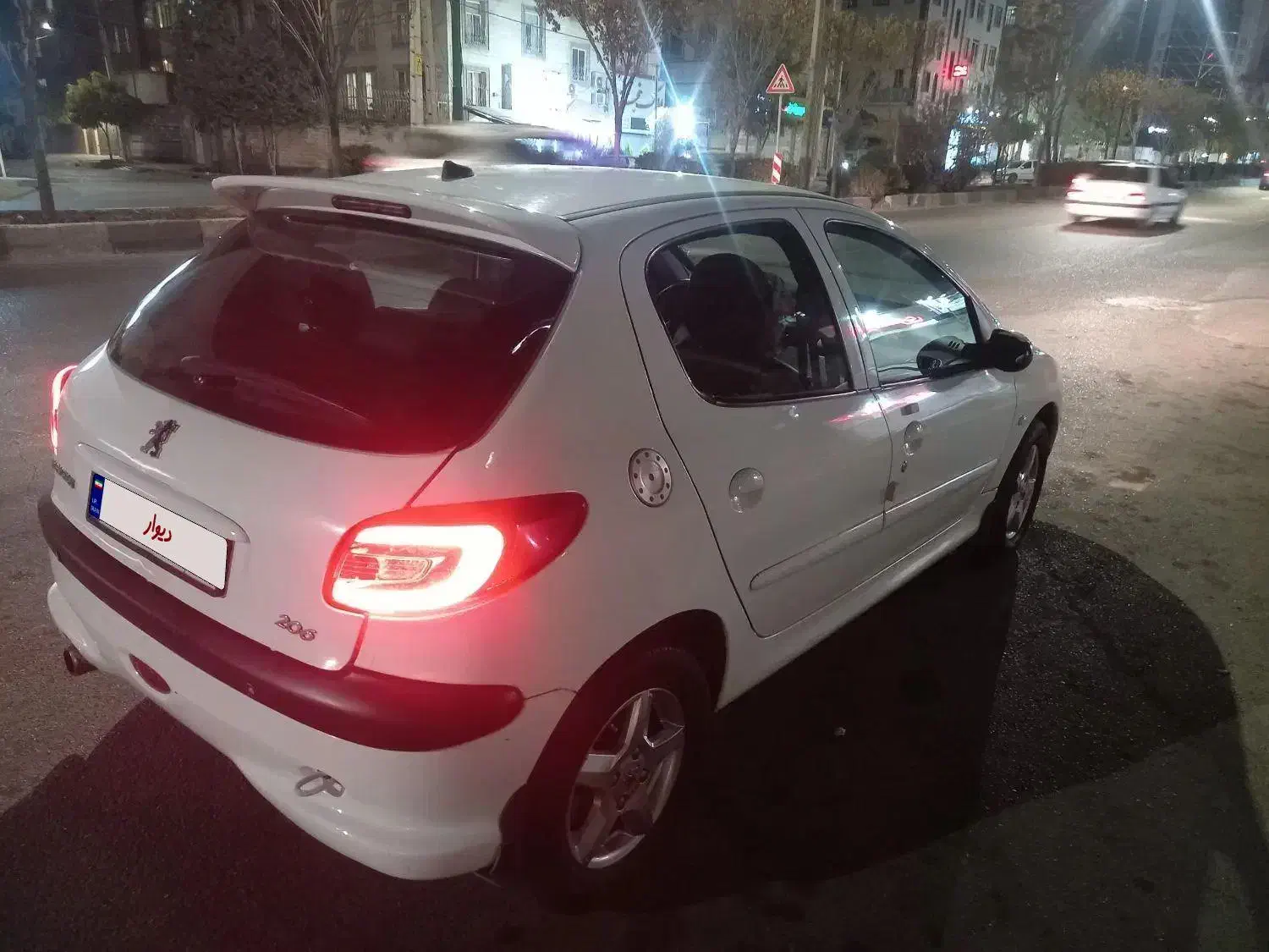 ۲۰۶ تیپ ۵ سالم رخ ۲۰۷|خودرو سواری و وانت|تهران, طرشت|دیوار