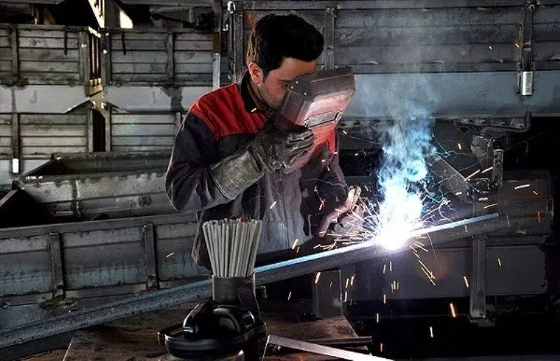 درب و پنجره آهن آلات عدالت نرده حفاظ|خدمات پیشه و مهارت|اصفهان, شهرک کاوه|دیوار