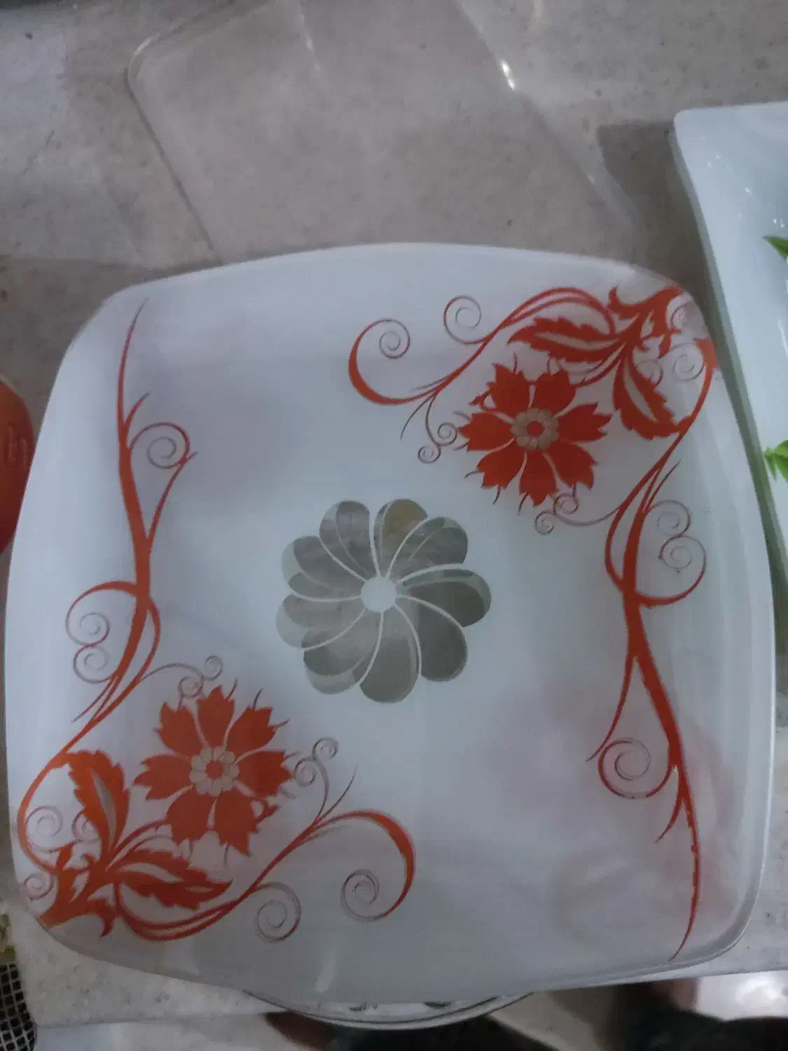 بشقاب ملامین زیبا|ظروف سرو و پذیرایی|زاهدان, |دیوار