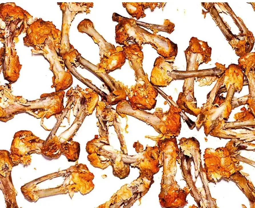 مقداری استخون گوشت مرغ تالار|لوازم جانبی حیوانات|ارومیه, |دیوار