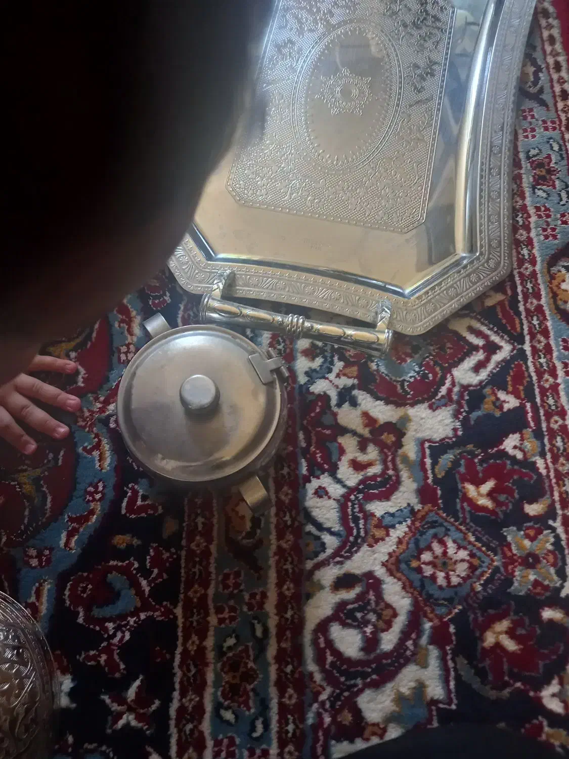 سینی|ظروف سرو و پذیرایی|شیراز, فرگاز|دیوار
