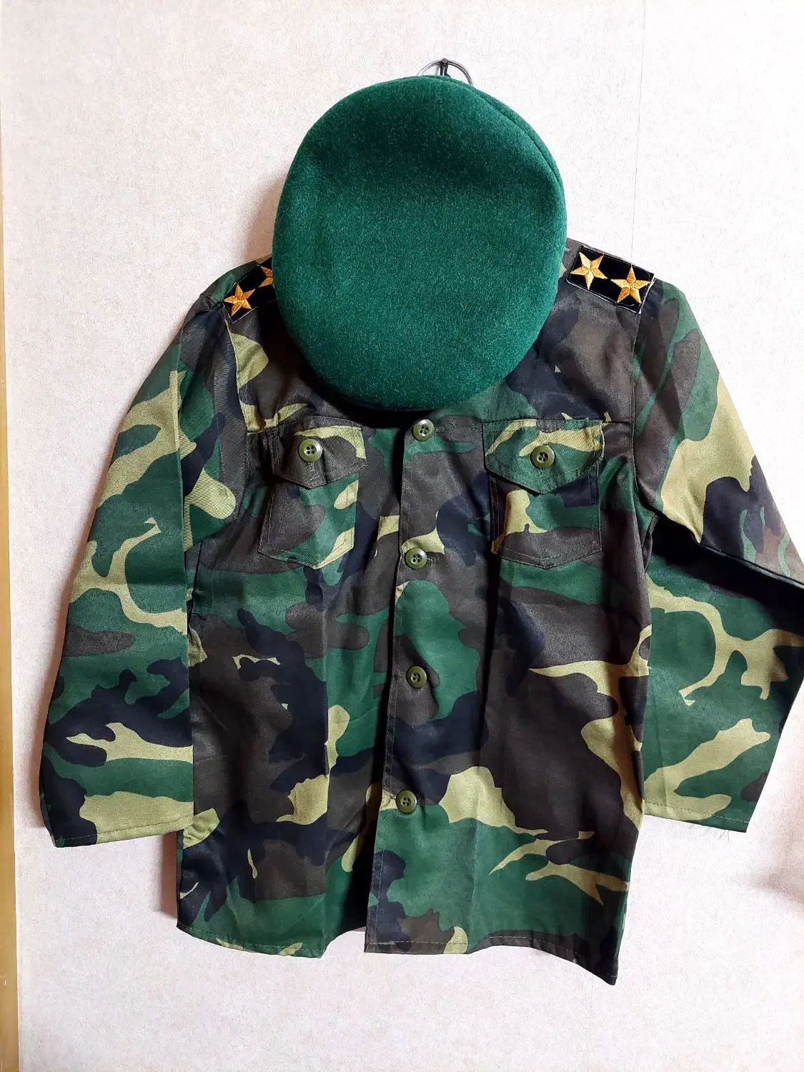 لباس ارتشی پسرانه|کفش و لباس بچه|اصفهان, تخت فولاد|دیوار