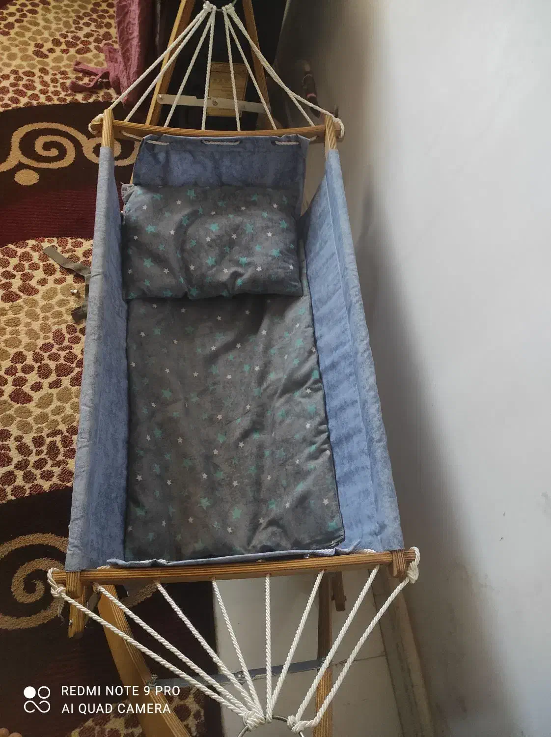 گهواره|تخت و صندلی بچه|سیاهکل, |دیوار