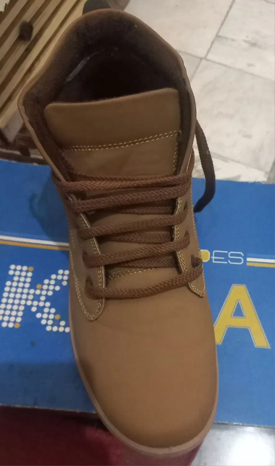 نیم پوت|کیف، کفش، کمربند|شهریار, شهریار|دیوار