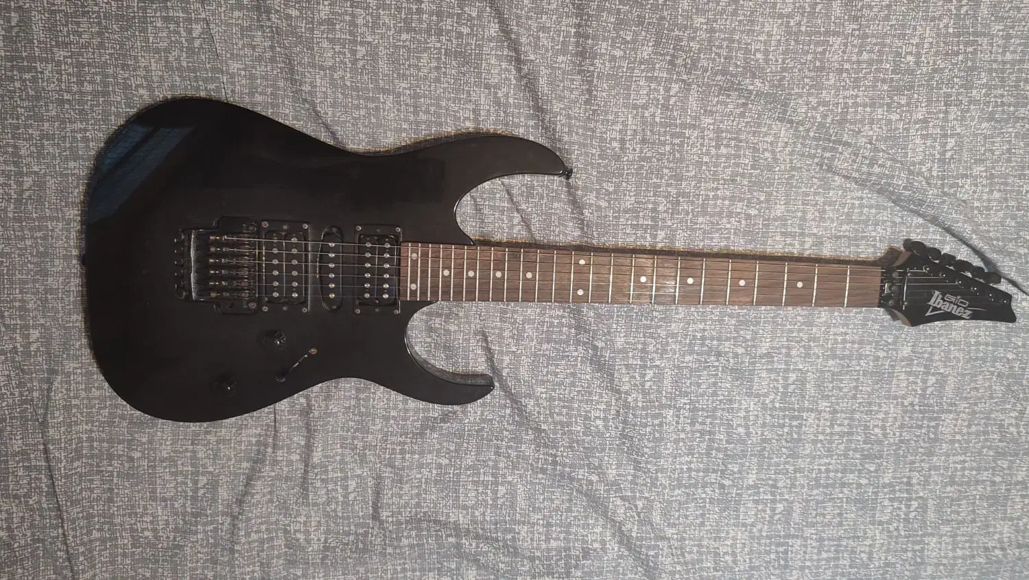 گیتار الکتریک ibanez|گیتار، بیس، امپلیفایر|شیراز, جانبازان|دیوار