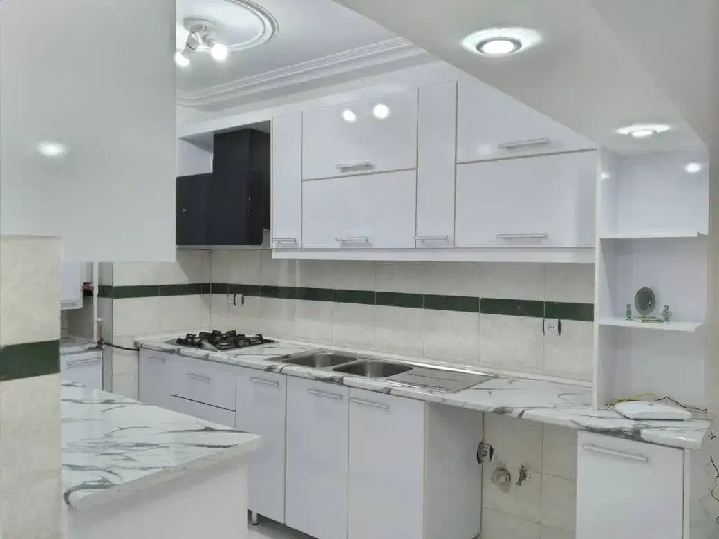 اجاره رهن اپارتمان/شهرداری/استادسرامعلم/پارکینگ/ط۲|اجارهٔ آپارتمان|رشت, استادسرا|دیوار