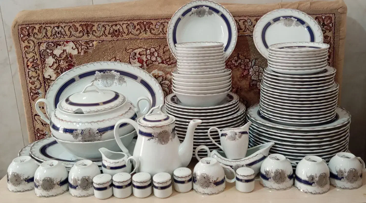 ظروف چینی تقدیس|ظروف سرو و پذیرایی|ری, فیروزآباد|دیوار