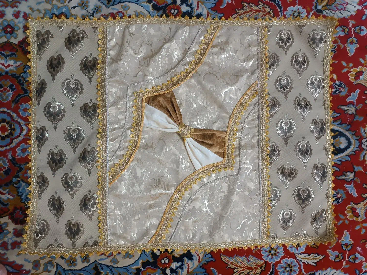 بالشت|رختخواب، بالش، پتو|زاهدان, |دیوار