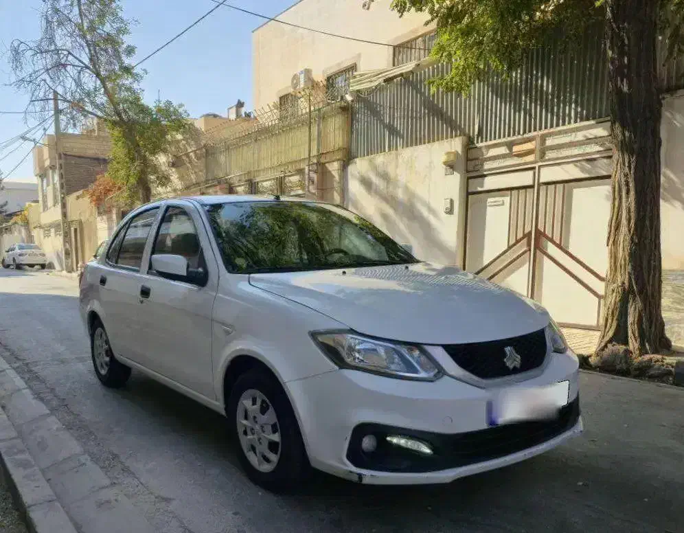 ساینا s کم کار ۴۰۱ تک برگ سند لاکاغذی نقدیا معاوضه|خودرو سواری و وانت|مشهد, امام رضا (ع)|دیوار