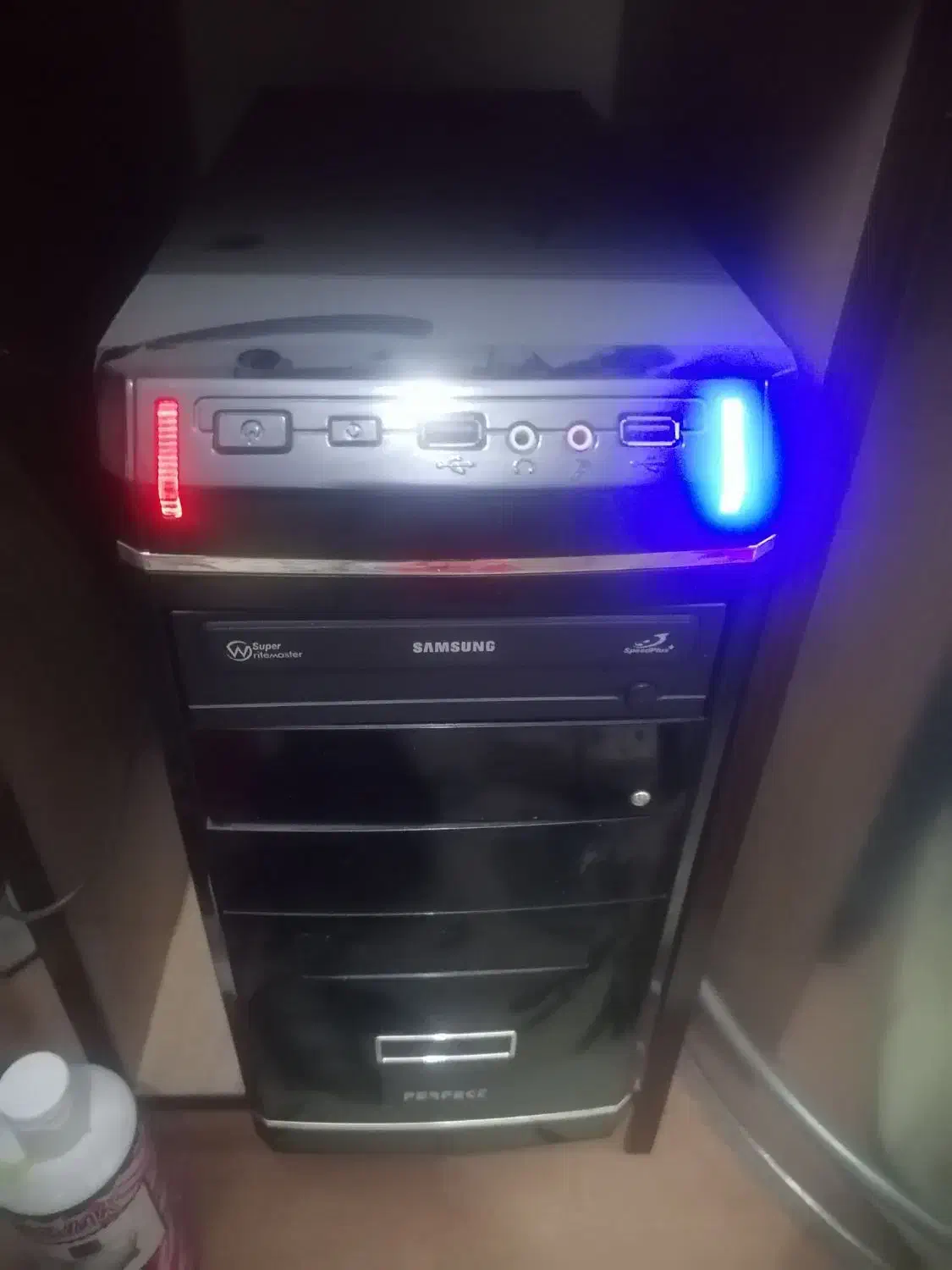 کامپیوتر|رایانه رومیزی|اصفهان, بهارستان|دیوار