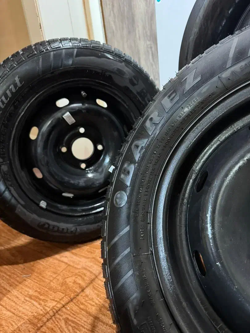 یک جفت رینگ و لاستیک بارز درحد اک 14|قطعات یدکی و لوازم جانبی|اهواز, شهرک دانشگاه|دیوار