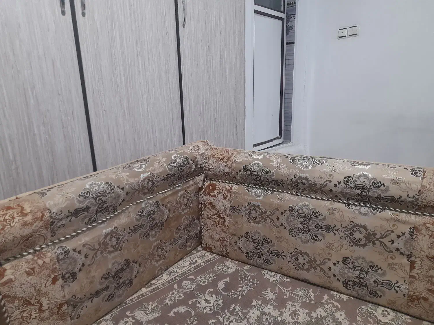 پشتی تمیزسالم|پشتی|اسلام‌شهر, شهرک امام حسین (میان آباد)|دیوار