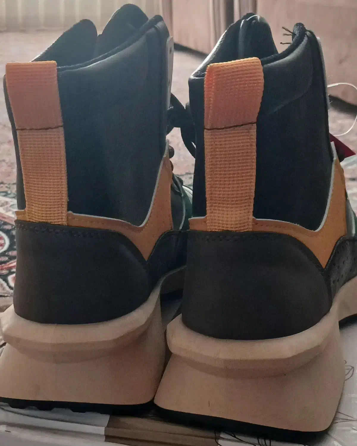 کفش نیم بوت اسپرت زنانه|کیف، کفش، کمربند|دوگنبدان, |دیوار