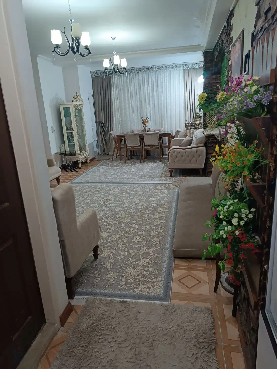 آپارتمان فروشی فوق العاده دلباز وتمیز|فروش آپارتمان|رفسنجان, |دیوار