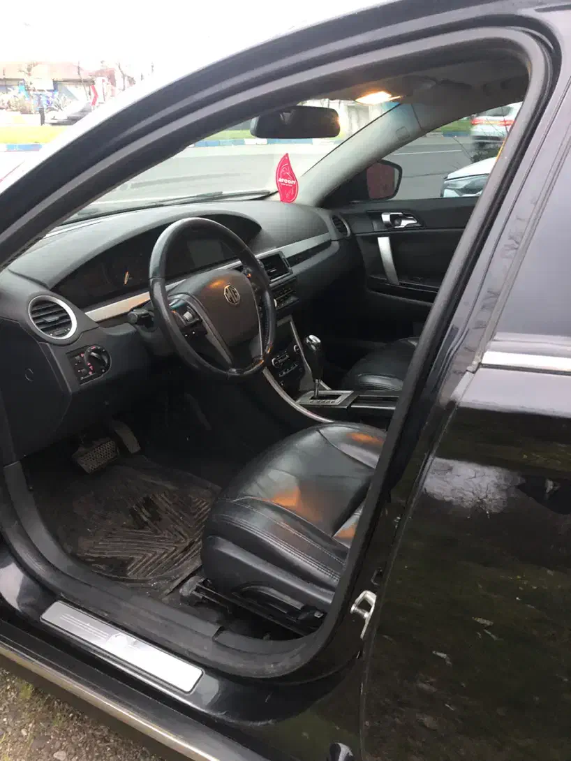 بی رنگMg۵۵۰|خودرو سواری و وانت|کوچصفهان, |دیوار