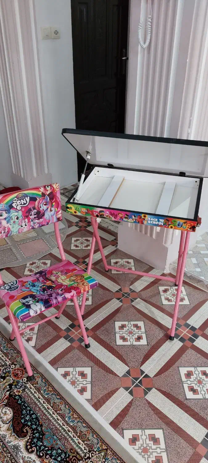 میز تحریر|میز تحریر و کامپیوتر|حویق, |دیوار