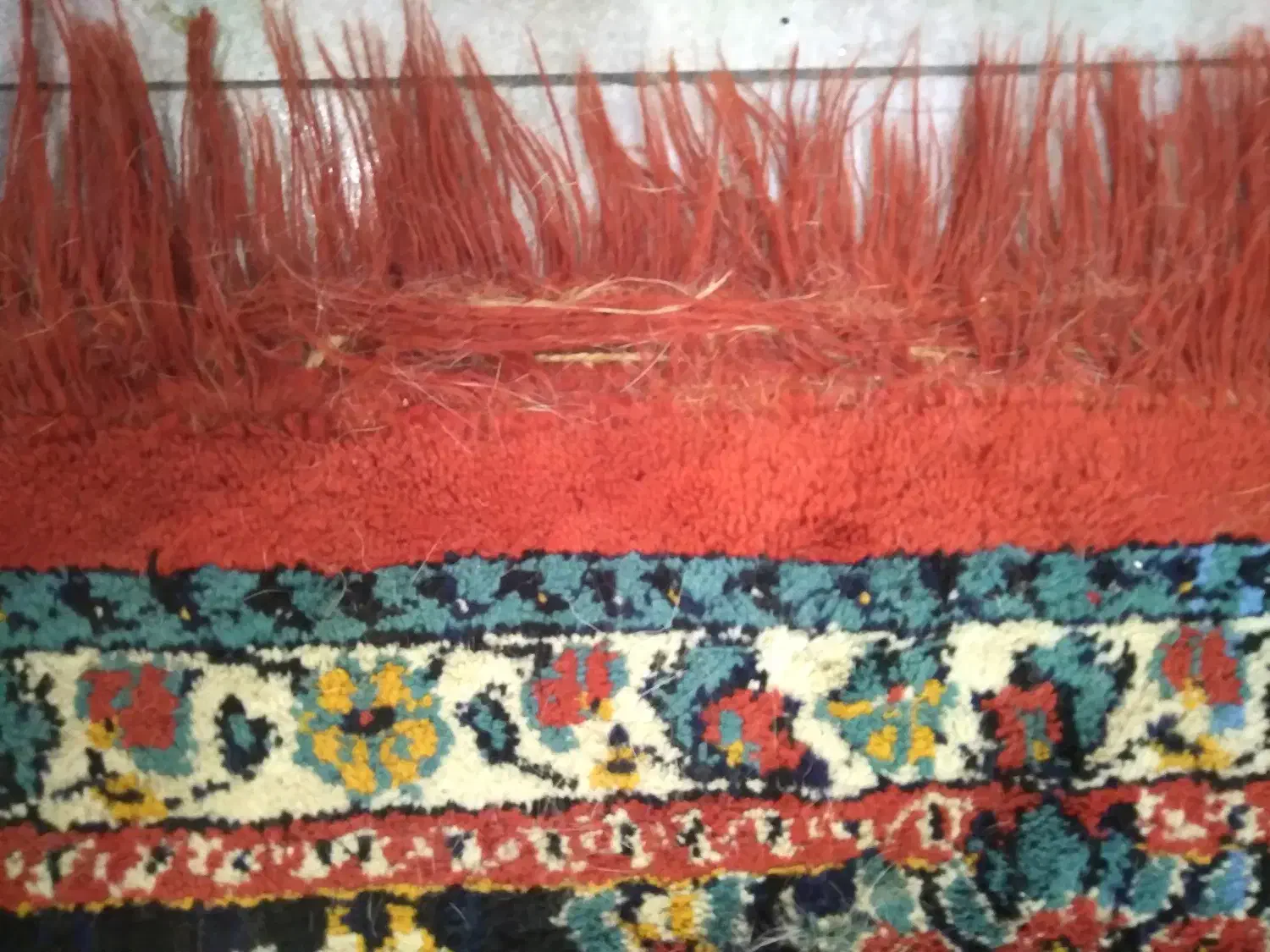 ۴ تا فرش|فرش|رشت, حومه رشت|دیوار