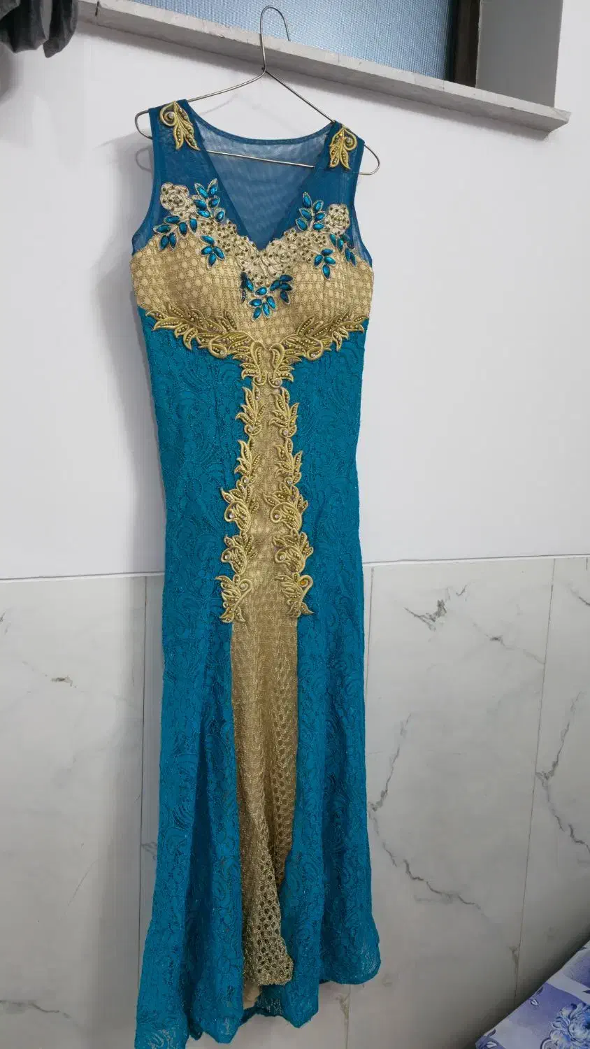 لباس مجلسی|لباس|یزد, |دیوار