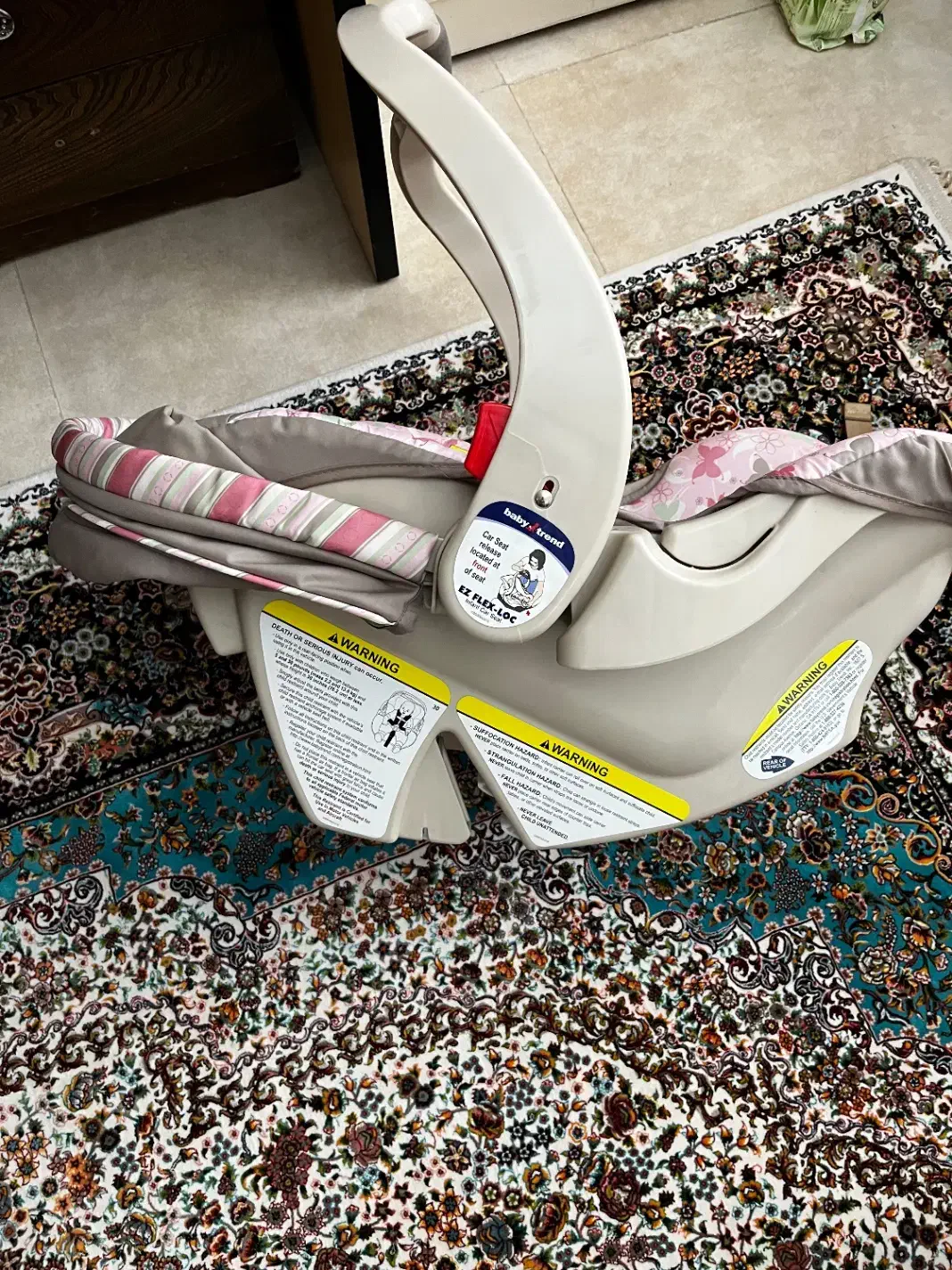 صندلی ماشین و کریر|تخت و صندلی بچه|فردیس, شهرک شهید حسینی|دیوار