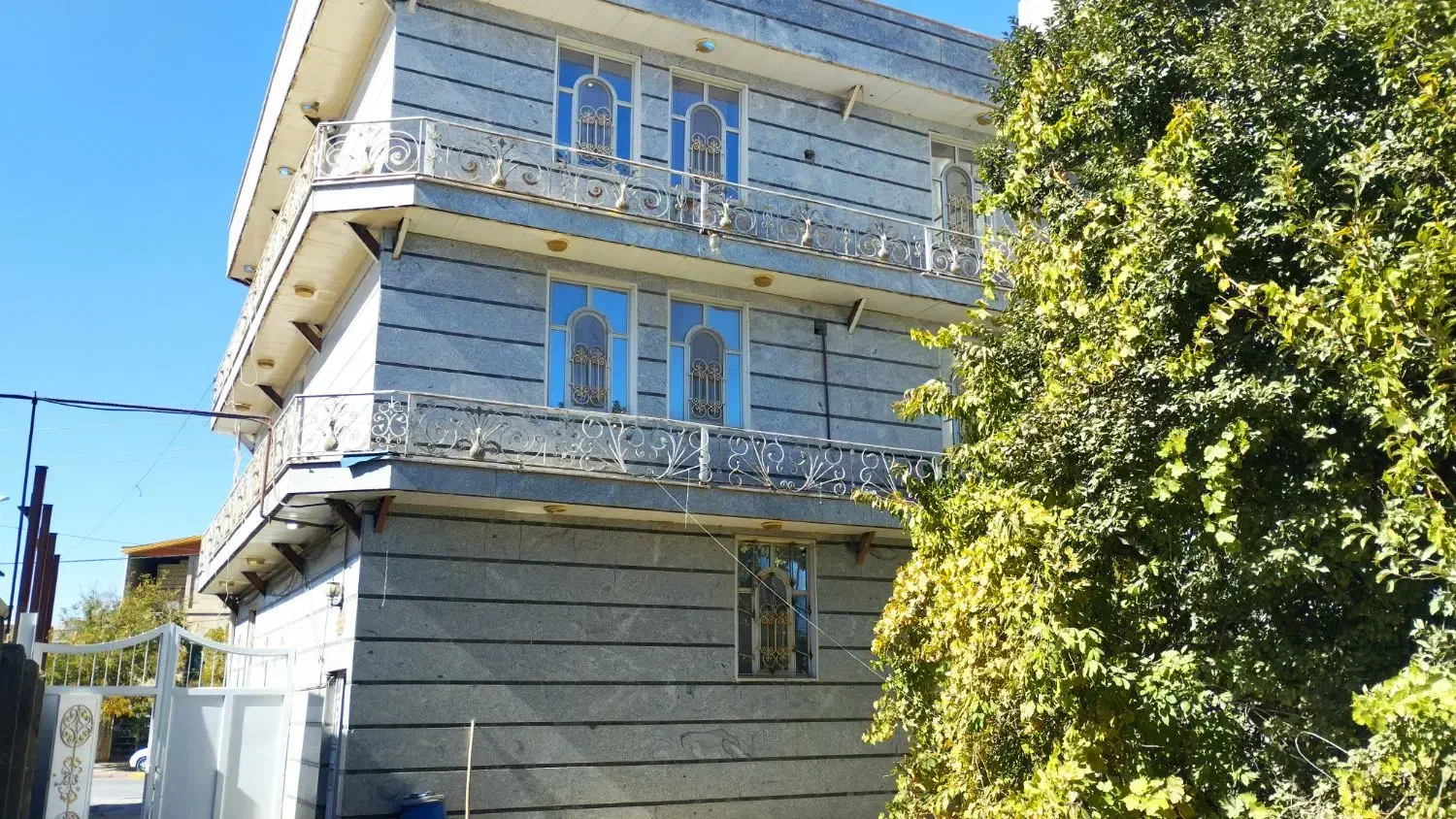 فروش خانه دو طبقه|فروش خانه و ویلا|ازنا, |دیوار