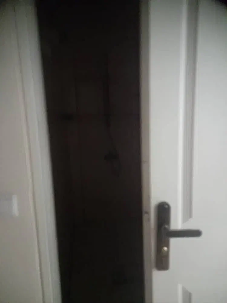 ۳۵ متری تک خواب تک واحدی